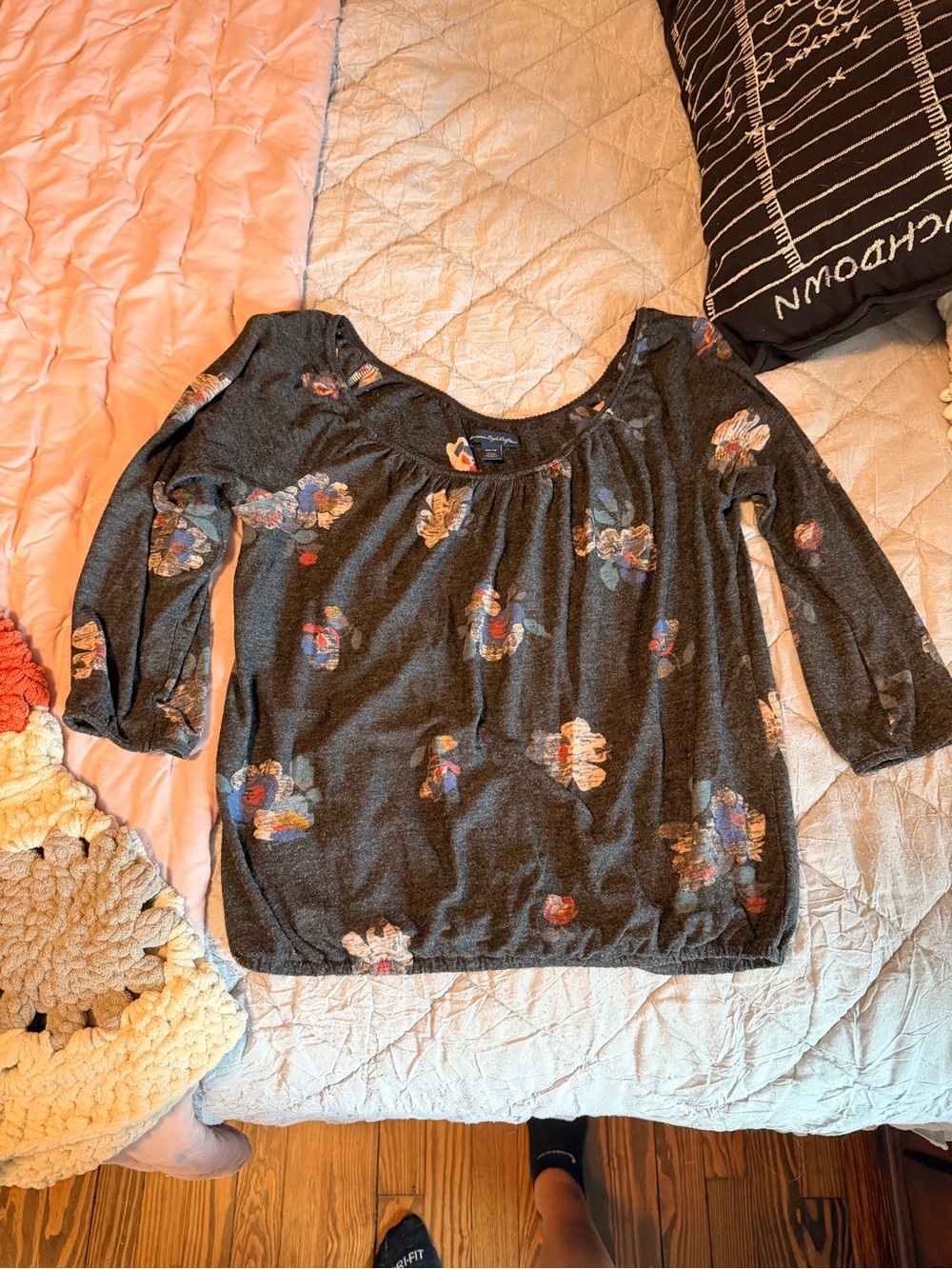 American Eagle Outfitters Dark Gray Floral Scoop Neck Long Sleeve Top
